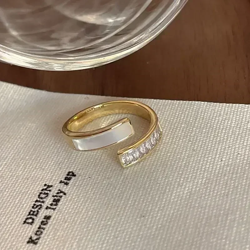 Pierścionek z perłami, minimalistyczny w stylu koreańskim Fluorescencyjny