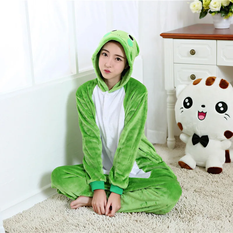 Piżama Kigurumi onesie - świnka, żabka, panda z miękkiej flaneli Brązowy