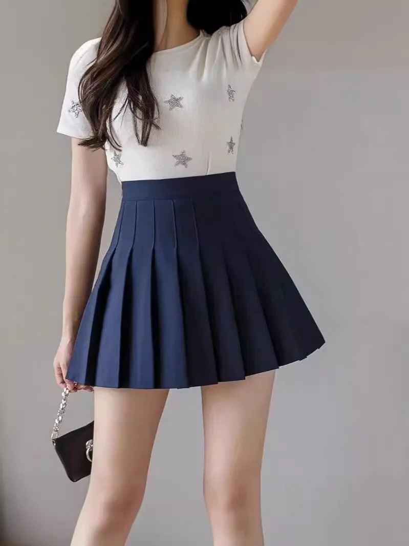 Plisowana spódnica z szortami w kształcie litery A — sportowy hit Niebieski