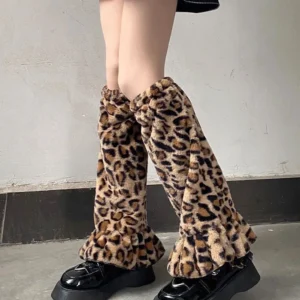 Pluszowe ocieplacze na nogi we wzór panterki street style Czarny