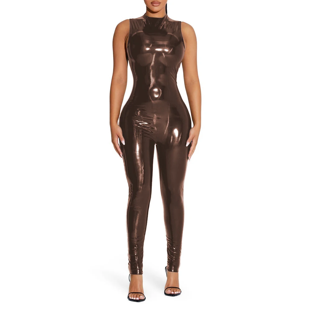 Połyskliwy kombinezon bez rękawów w stylu wet look Ciemny brąz