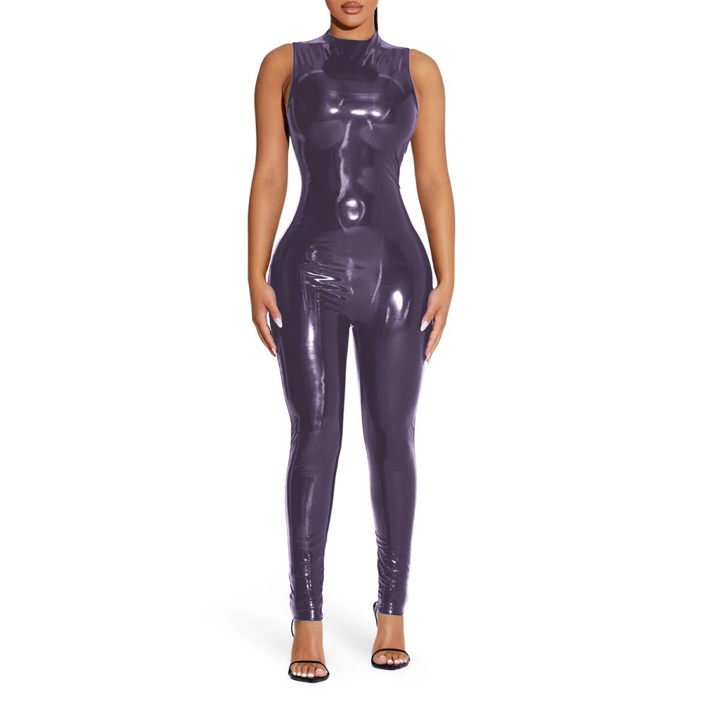 Połyskliwy kombinezon bez rękawów w stylu wet look Fioletowy