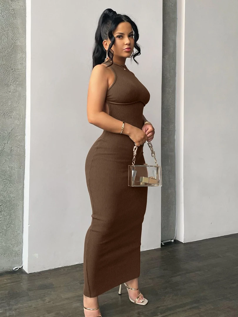 Prążkowana mini sukienka bodycon z odkrytymi plecami Kawa