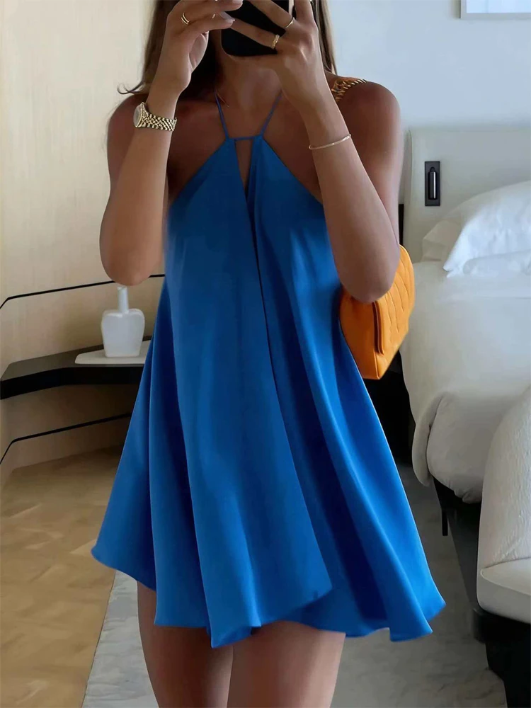 Prążkowana sukienka bodycon w paski z wycięciami i długim rękawem Błękitny