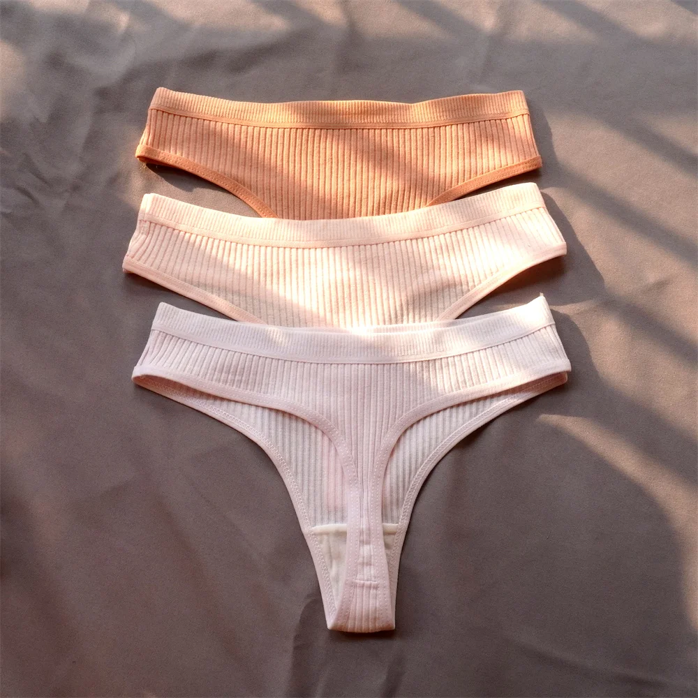 Bawełniane prążkowane stringi damskie zestaw 3 sztuki plus size Kolba