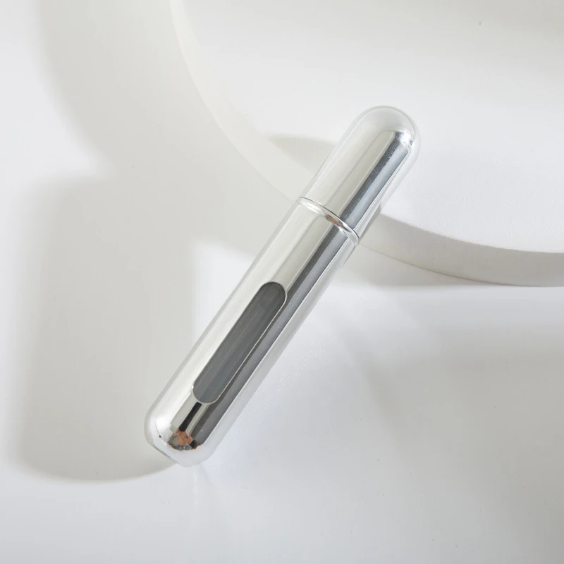 Przenośny mini atomizer do perfum 5ml – kieszonkowy Czarny