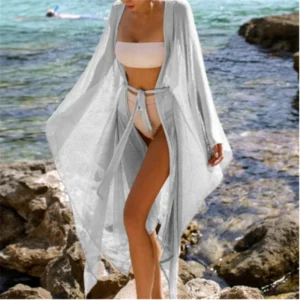 Przezroczyste kimono plażowe ze złotym połyskiem Biały