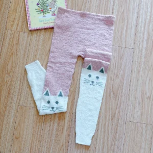 Puszyste spodnie do spania z koralu – polarowe legginsy piżamowe Beżowy
