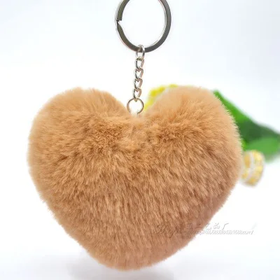 Puszysty pompon w kształcie serca z futerka brelok do torebki Kolba