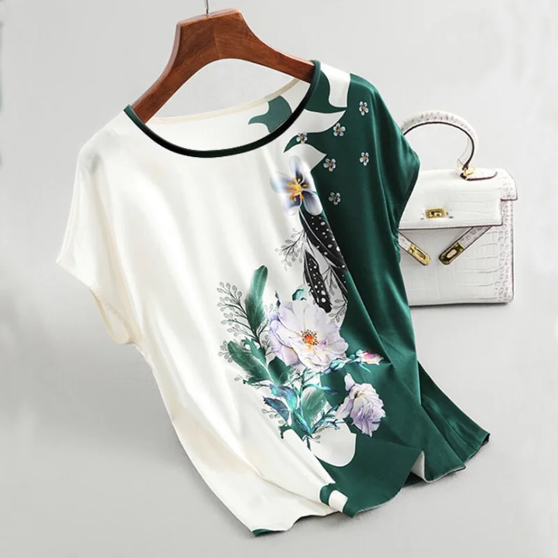 Satynowa bluzka w kwiaty z rękawem nietoperz plus size Błękitny