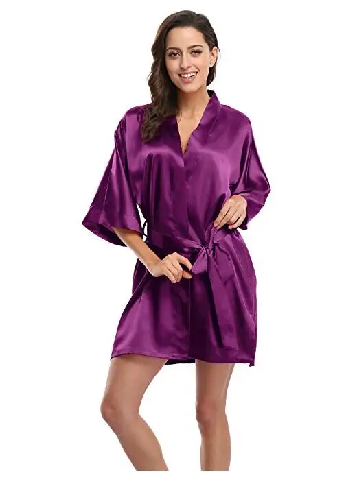 Satynowy szlafrok nocny z koronką plus size — elegancki Fioletowy