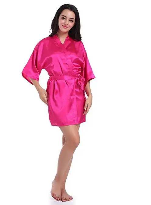 Satynowy szlafrok nocny z koronką plus size — elegancki Fuksja