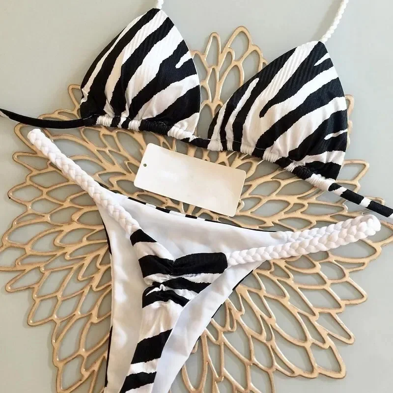 Seksowne bikini w cętki ze stringami 15