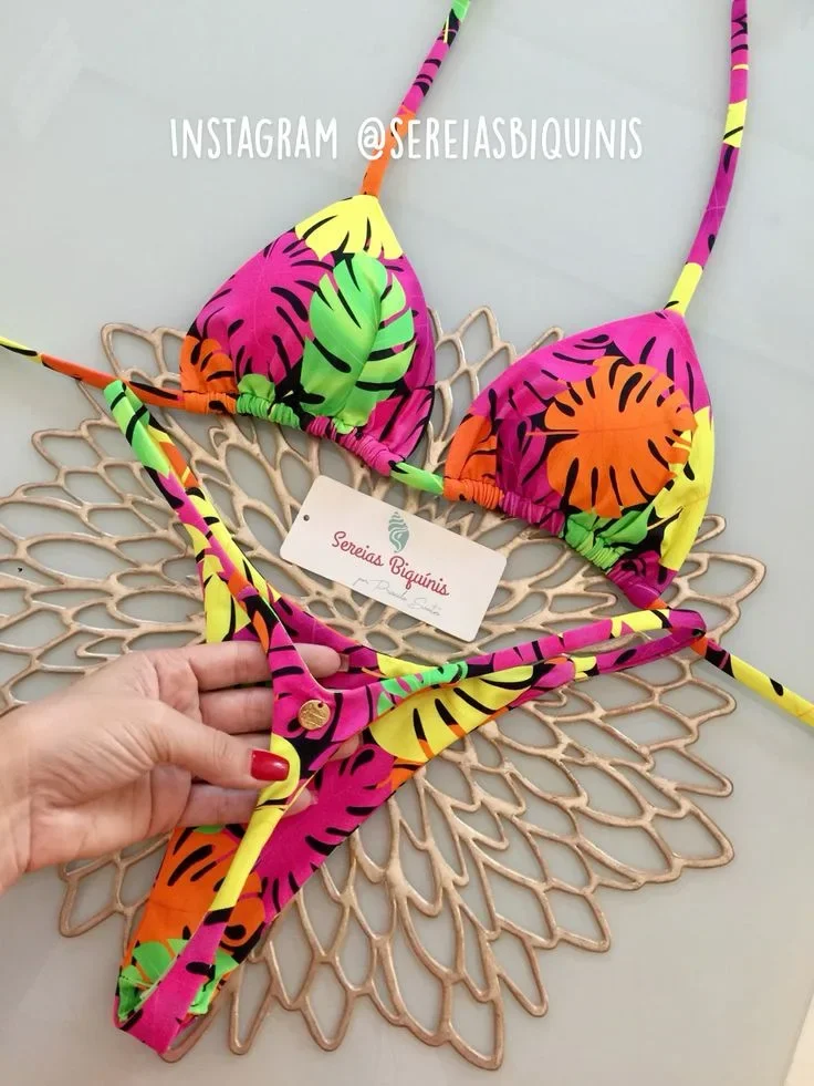Seksowne bikini w cętki ze stringami 16