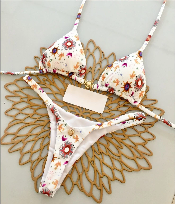 Seksowne bikini w cętki ze stringami 19