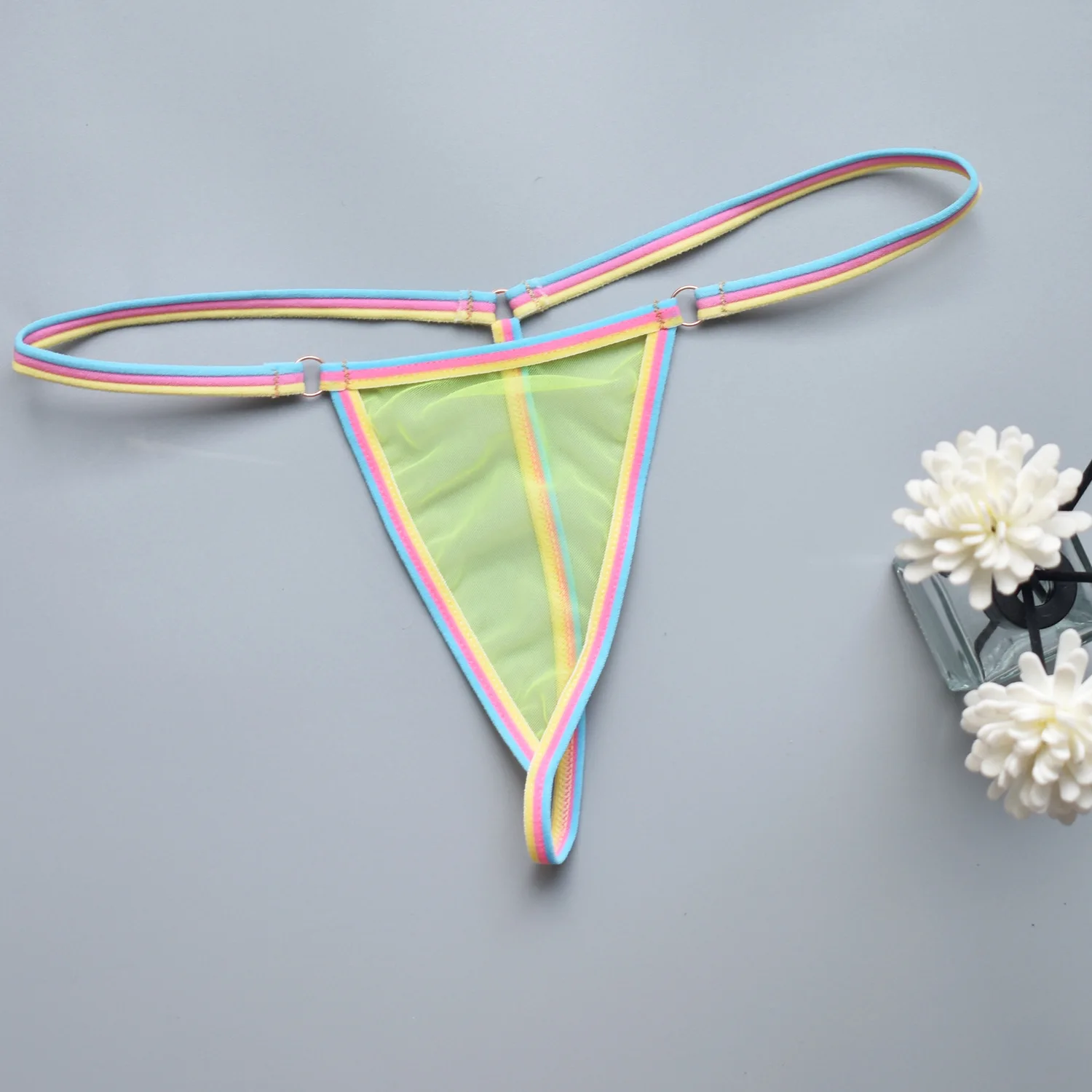 Seksowne stringi mini bikini w żywych kolorach Złoto