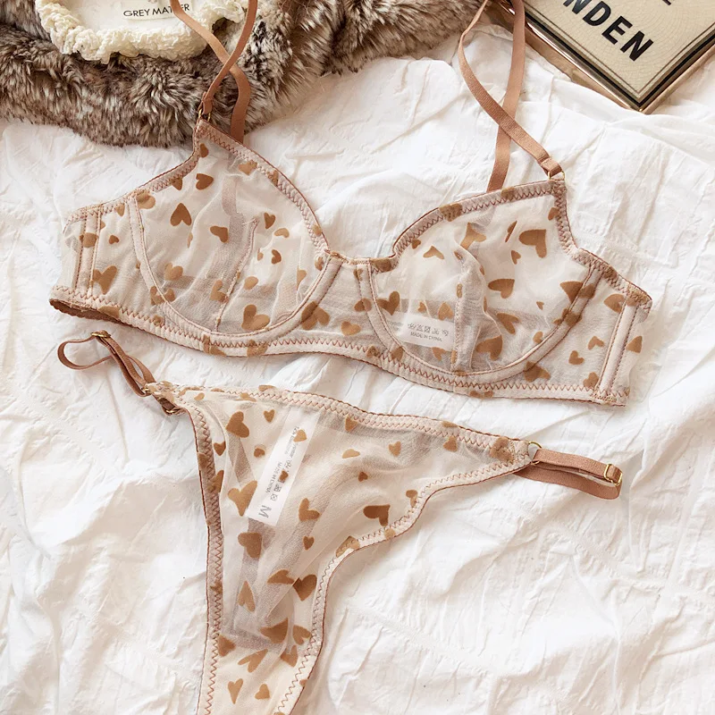 Seksowny komplet bielizny — przezroczysty biustonosz push-up i stringi Khaki