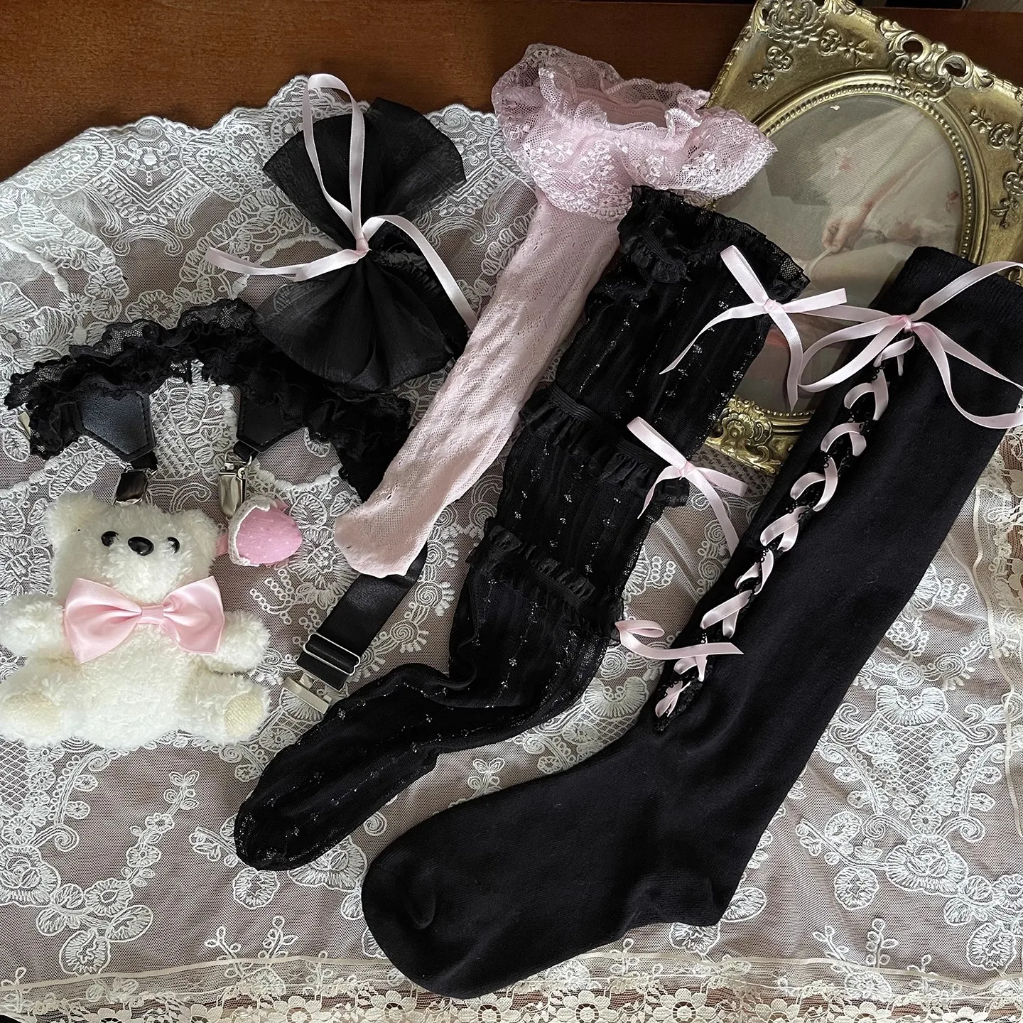 Skarpety Harajuku Y2K z motywem muszki - ocieplacze na nogi gothic Szary