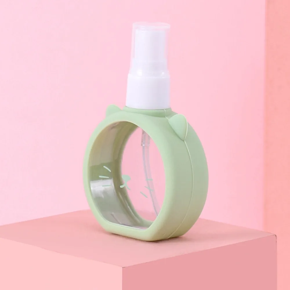 Słodki mini spray do perfum 55 ml z silikonową pokrywką wielokrotnego napełniania Jasnozielony