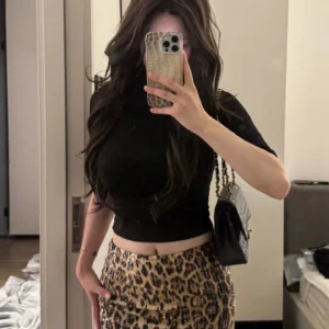 Spódnica mini z cekinami w leopardzi wzór elegancka Beżowy