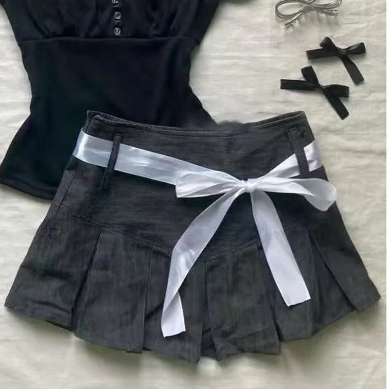 Spódniczka mini Y2K punk z koronką i kokardą Ciemnoszary