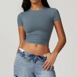 Sportowy crop top z krótkim rękawem do fitnessu Brązowy