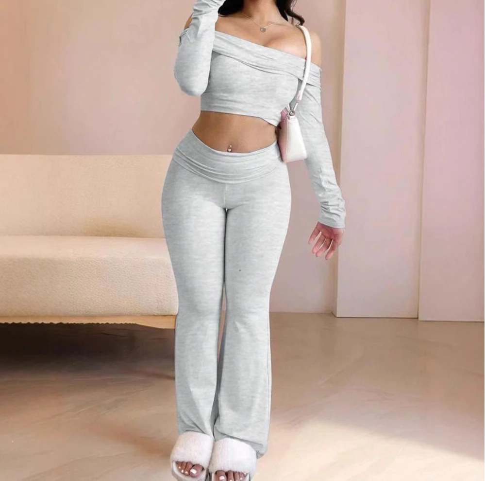 Sportowy komplet damski crop top i spodnie dzwony Jasnoszary