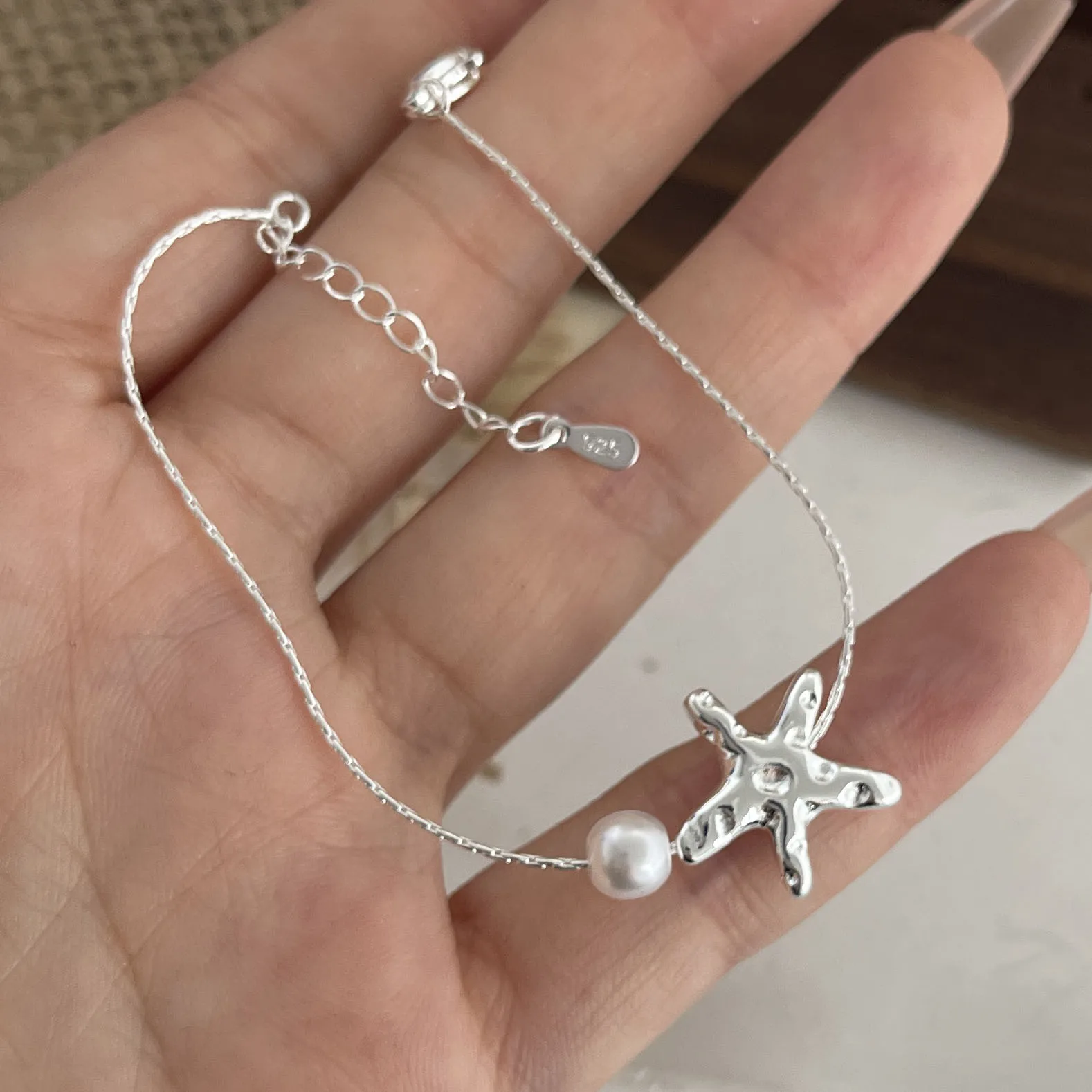 Srebrna bransoletka 925 z motywem serca – wąska, vintage handmade Biały
