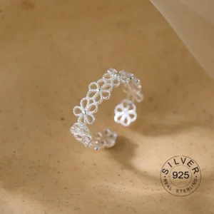Srebrny pierścionek z kwiatkiem i cyrkonią, regulowany Wielokolorowy