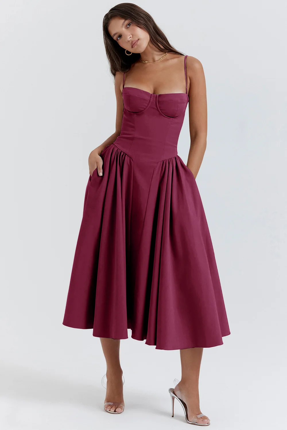 Sukienka maxi na ramiączkach w stylu vintage Burgundia