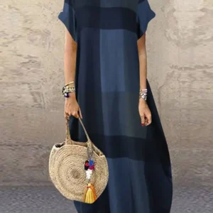 Sukienka maxi w kratę boho z krótkim rękawem Niebieski