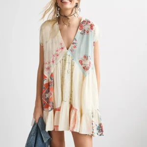 Sukienka mini boho w kwiaty z dekoltem V i bufiastymi rękawami Beżowy