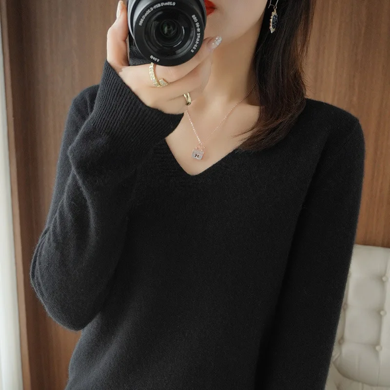 Sweter damski casualowy z dekoltem V w stylu boho Czarny