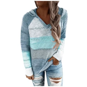 Sweter damski z kapturem plus size – szydełkowy patchwork Błękitny
