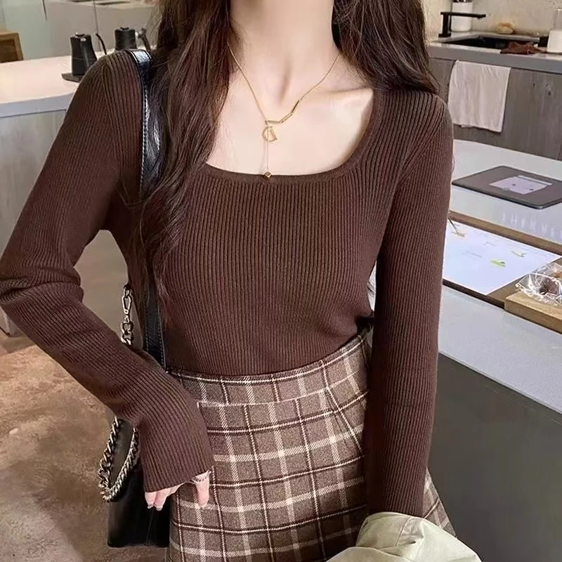 Sweter damski z kwadratowym dekoltem, dopasowany, warstwa bazowa Ciemny brąz