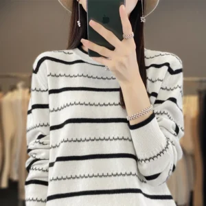 Sweter damski w paski dwukolorowy z bawełny z długim rękawem Czarny
