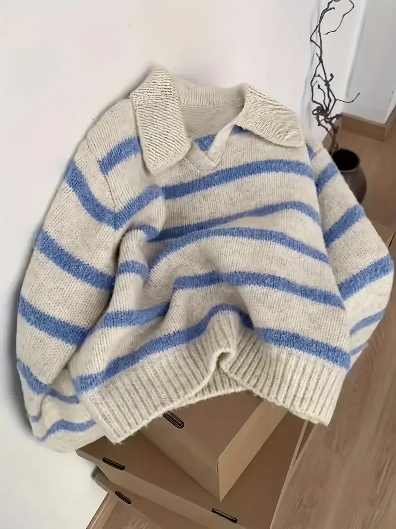 Sweter damski w paski z kołnierzykiem polo dzianinowy Szary