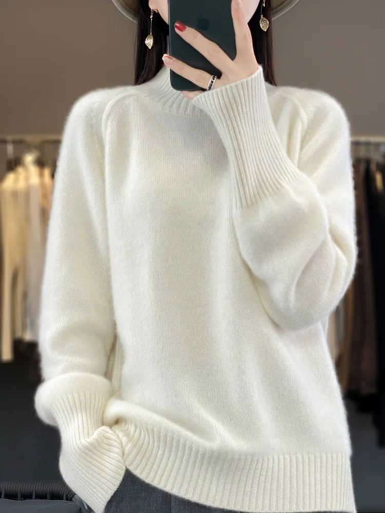 Sweter z dekoltem w szpic z wełny merynosów Biały