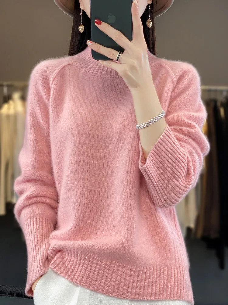 Sweter z dekoltem w szpic z wełny merynosów Różowy