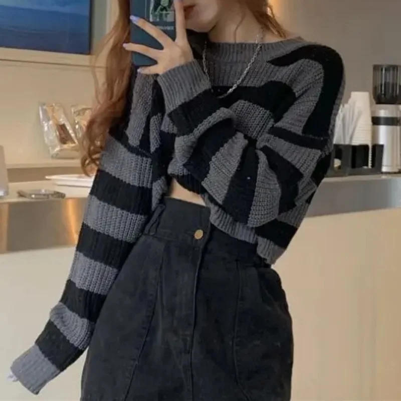 Sweter w paski koreański oversize z dzianiny Czarny