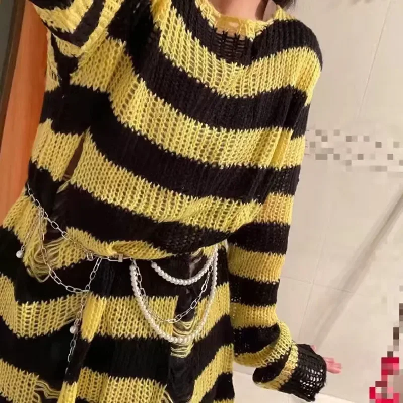 Sweter w paski oversize z wycięciami w stylu Harajuku Lawenda