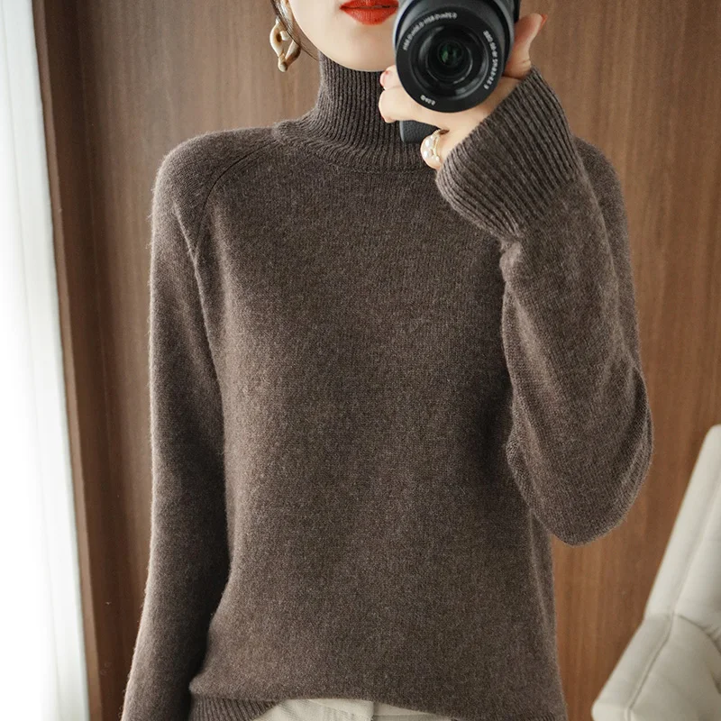 Sweter z golfem z wełny merino i kaszmiru Kawowy