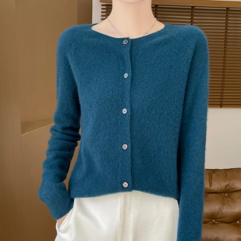 Sweter z wełny merino z okrągłym dekoltem Granatowy