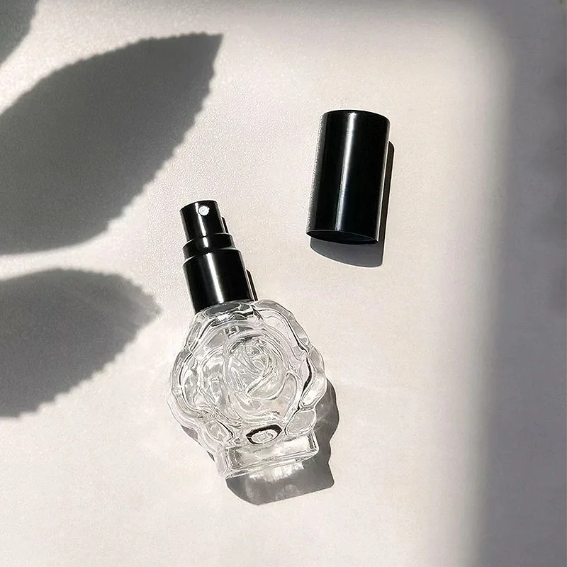 Szklany flakon na perfumy 10 ml w kształcie róży z atomizerem Khaki