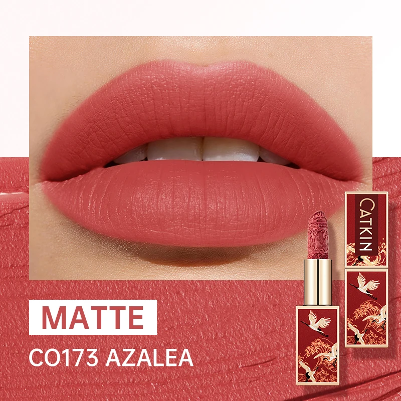 Szminka matowa CATKIN Velvet Matte — kremowa i długotrwała Czarny