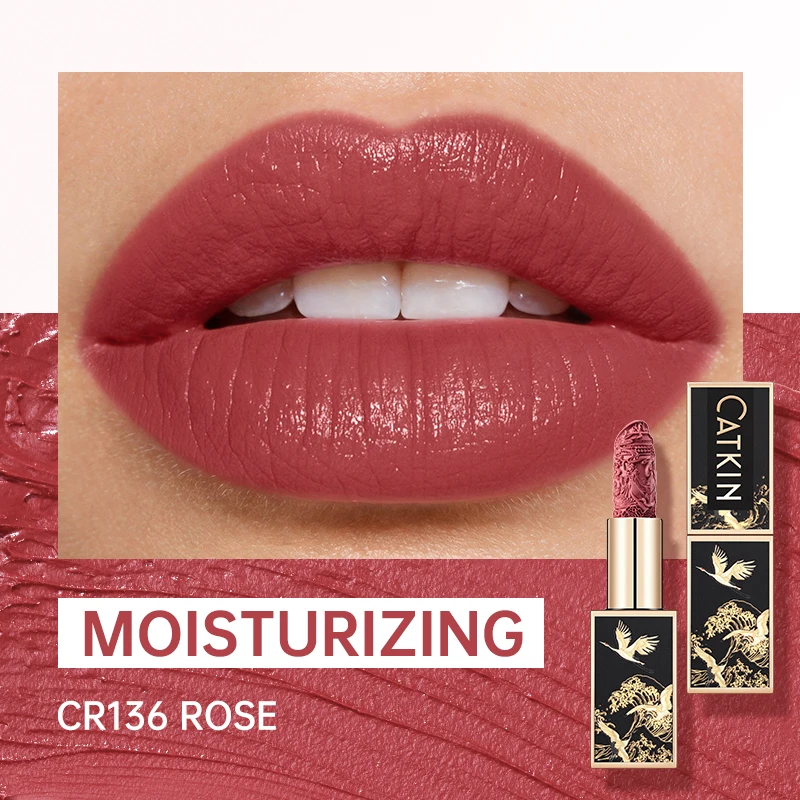 Szminka matowa CATKIN Velvet Matte — kremowa i długotrwała Jasny róż