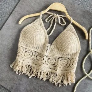 Szydełkowy top halter w stylu boho z frędzlami Beżowy