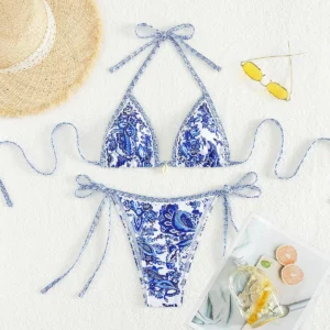 Trzyczęściowe bikini w kwiaty z narzutką, niebieskie Khaki