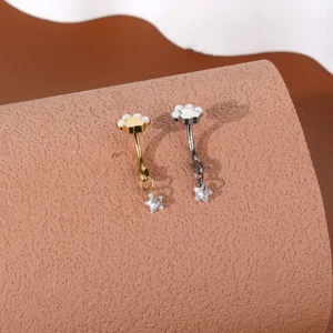 Tytanowy piercing do pępka — pierścień z cyrkonią w kształcie kociej łapki Biały