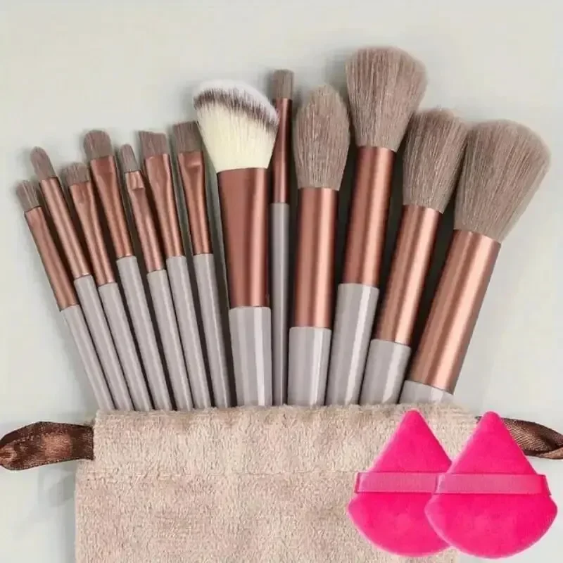 Wegański zestaw pędzli kabuki do blendowania – cruelty free, salonowe Brązowy